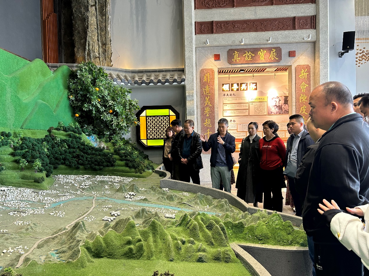 （簡訊）縣工商聯(lián)開展“品風(fēng)味·推特產(chǎn)”調(diào)研考察活動(dòng).docx_2