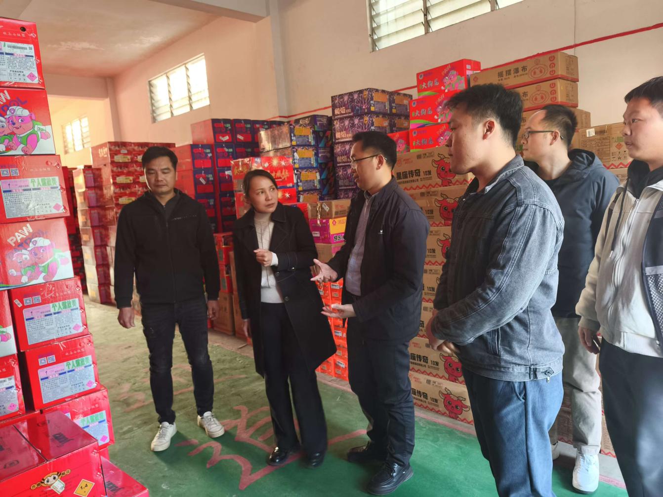 郁南縣副縣長梁嚴方到縣供銷社調(diào)研并開展安全生產(chǎn)檢查.docx_2